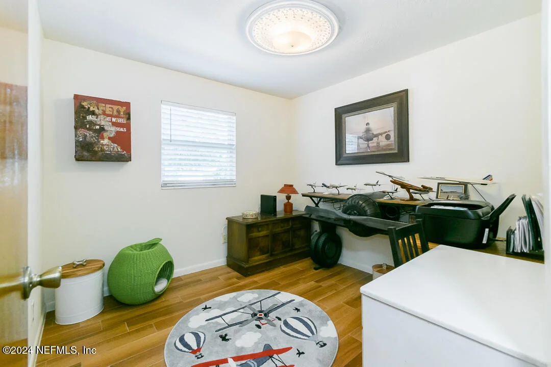 Photo of 330 BONNLYN Drive