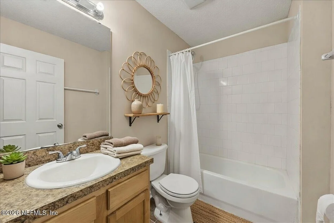Photo of 4527 CLAIRMONT Road