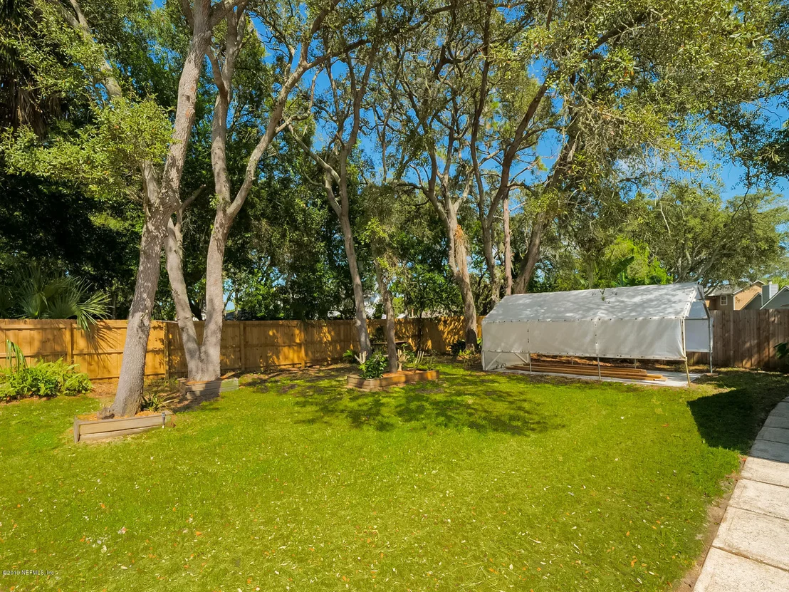 Photo of 1012 CEDAR Street