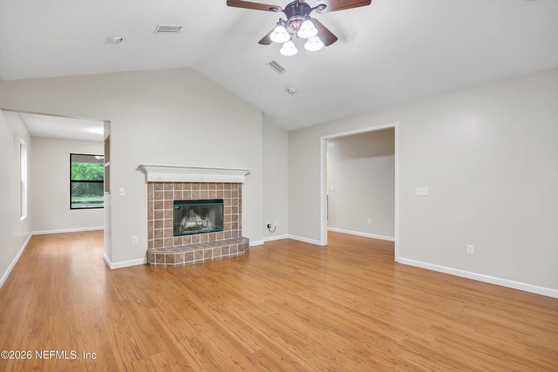 Photo of 14453 DENTON Road