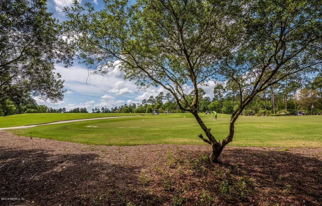 Photo of 821 EAGLE POINT Drive