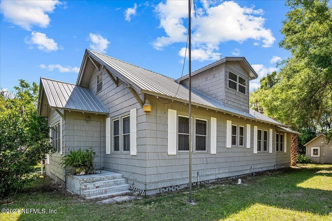 Photo of 231 OLEANDER Avenue