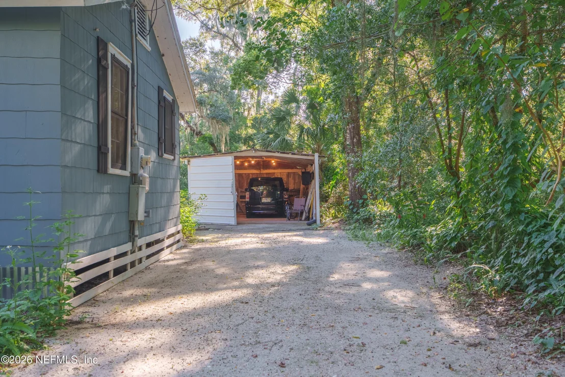 Photo of 210 PINE Avenue