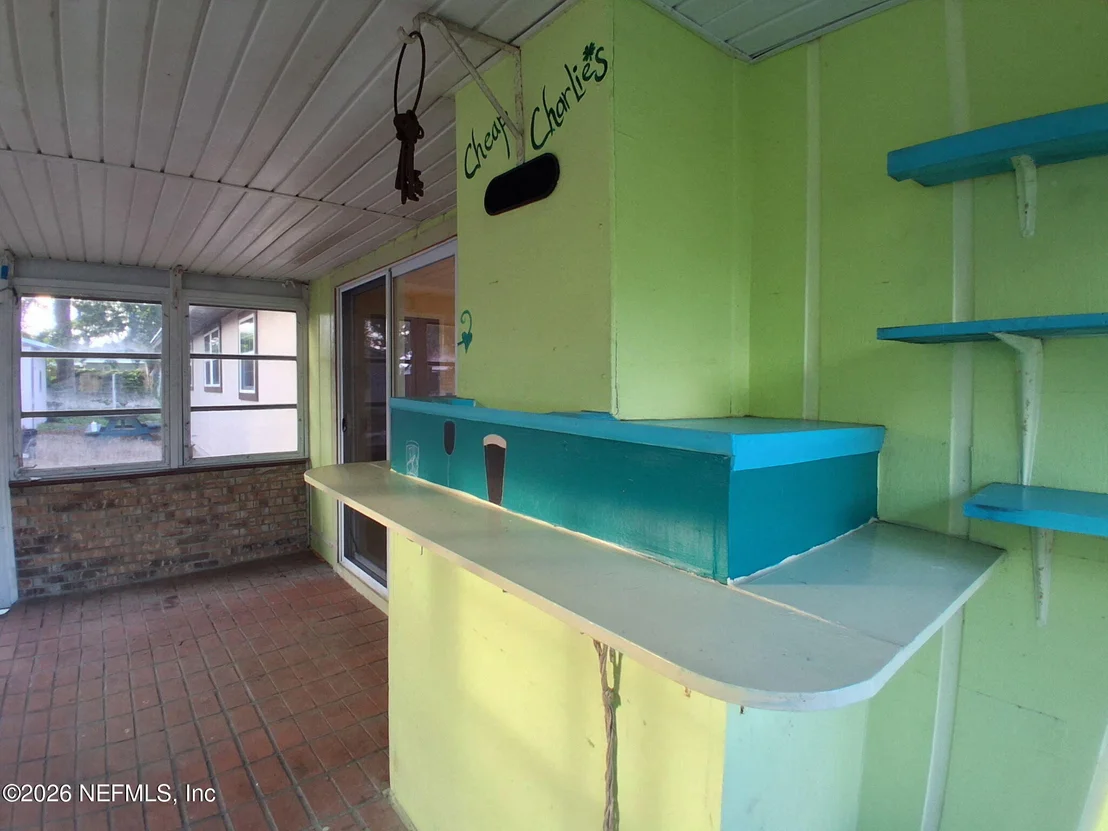 Photo of 320 LOBELIA Road