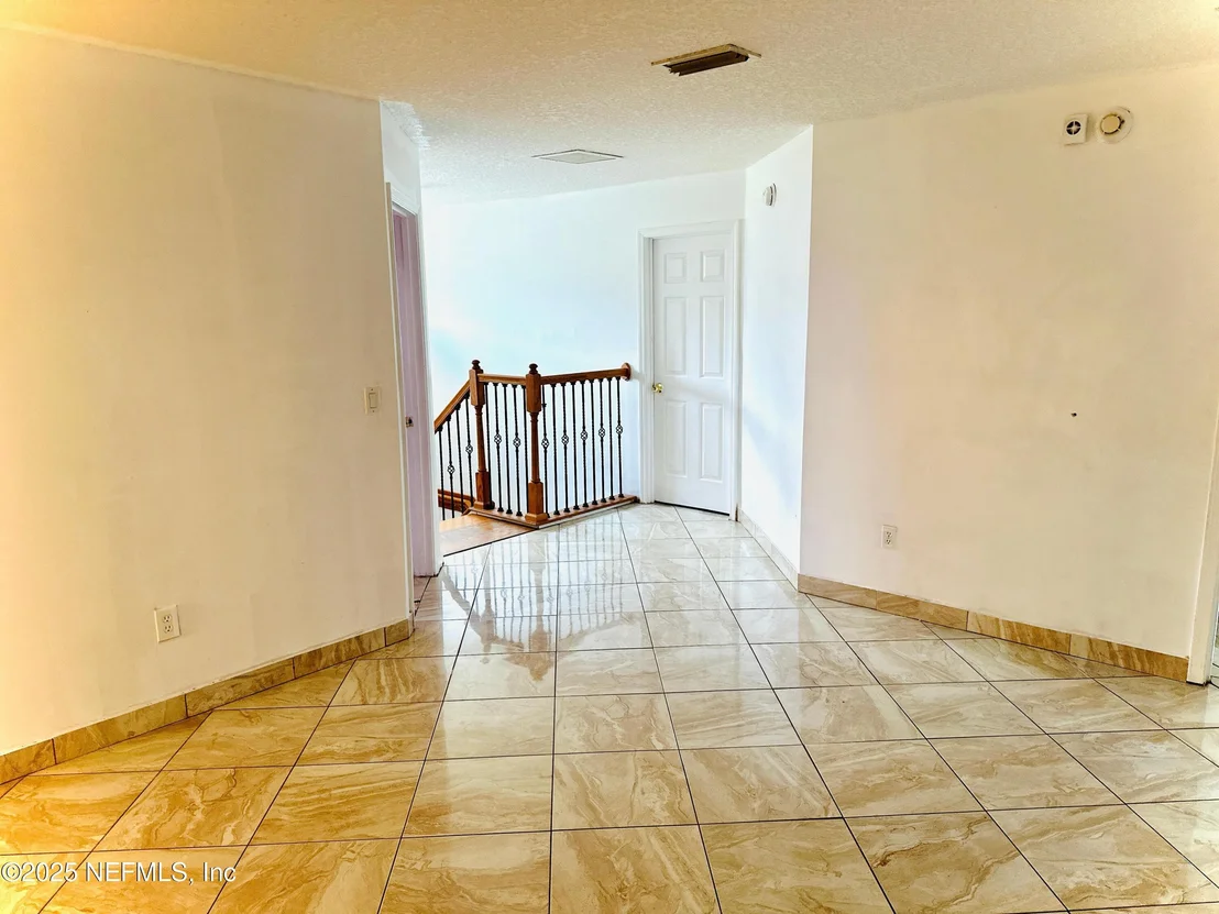 Photo of 351 SUMMIT Drive