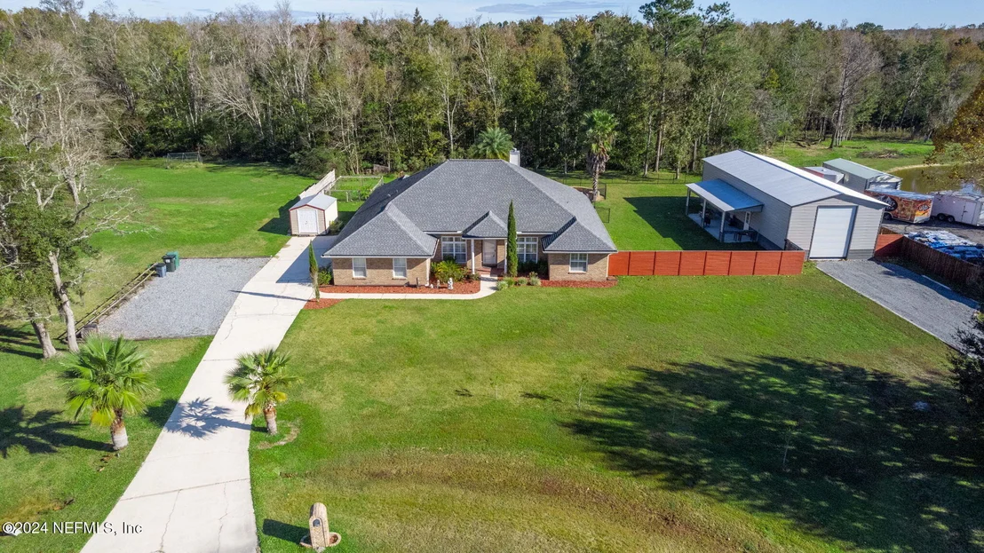 Photo of 44017 GREEN MEADOWS Lane