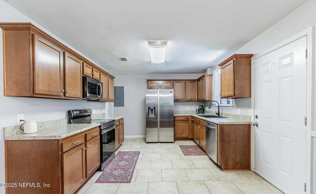 Photo of 7304 MIDWAY Road