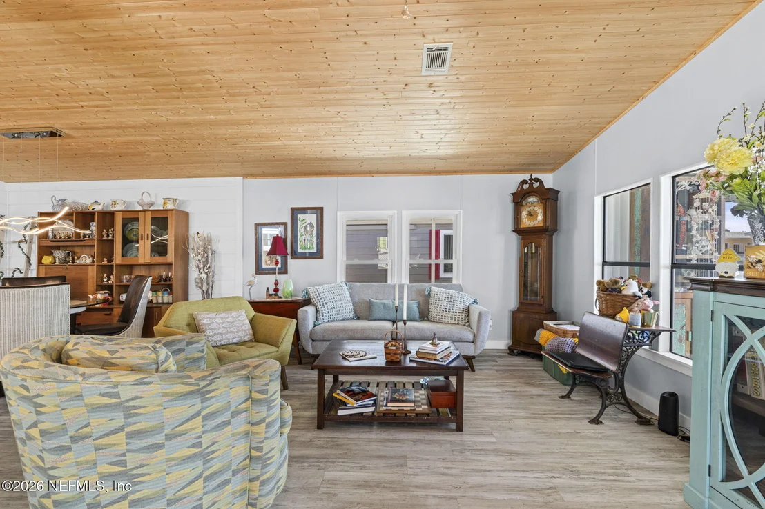 Photo of 223 STARBOARD Drive