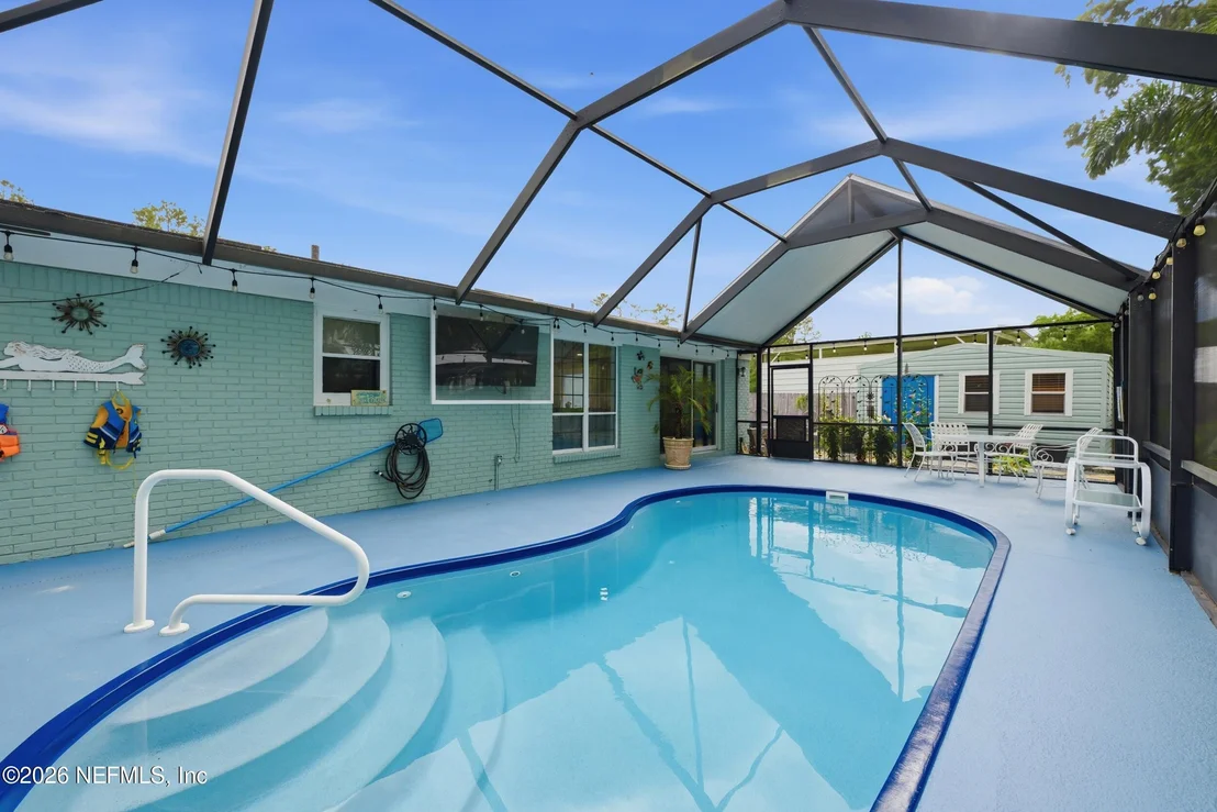 Photo of 276 HARBOR Drive