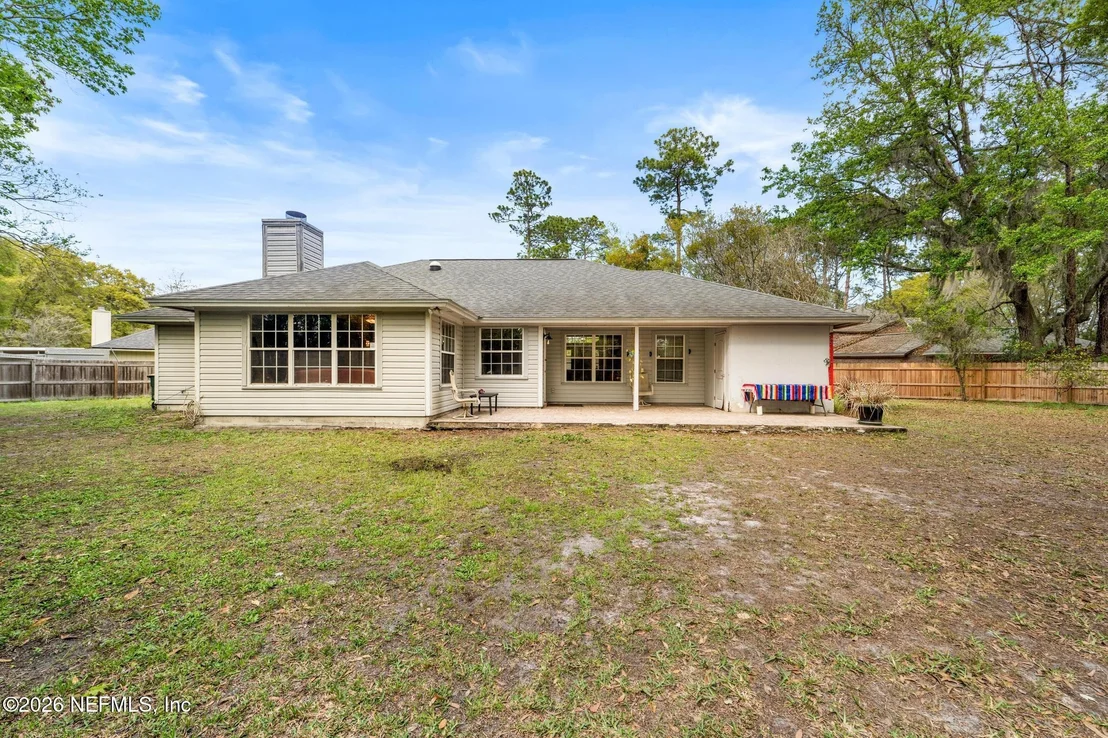 Photo of 4325 APPLE TREE Place
