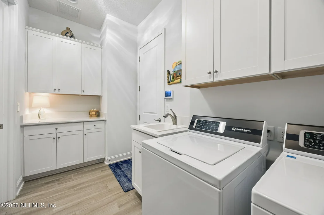 Photo of 264 TOPSIDE Drive