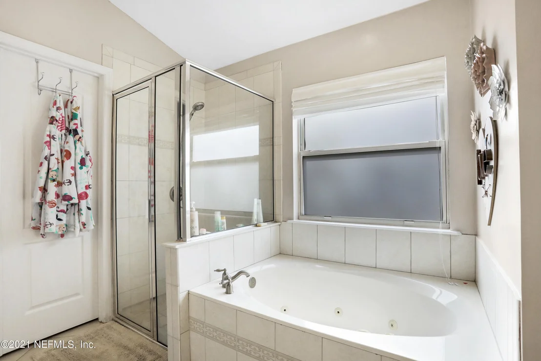 Photo of 321 JOHNS GLEN Drive