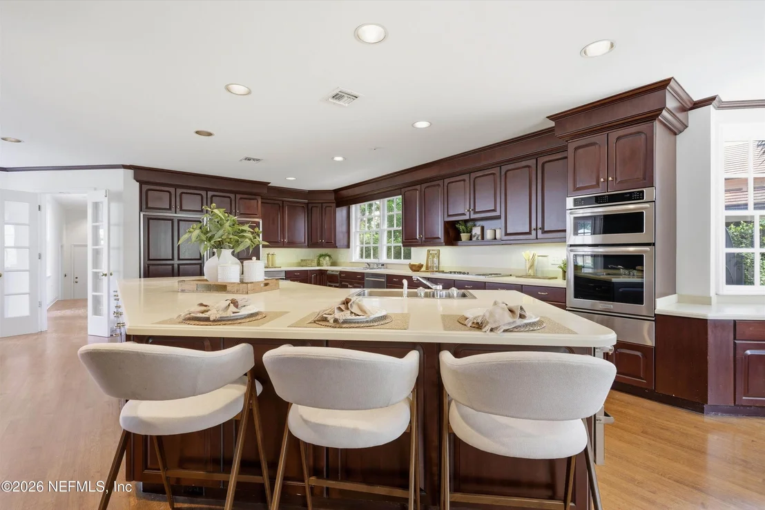 Photo of 959 MAPLE Lane