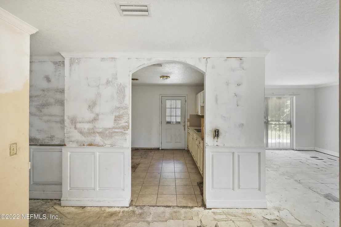 Photo of 8515 BERMUDA Road