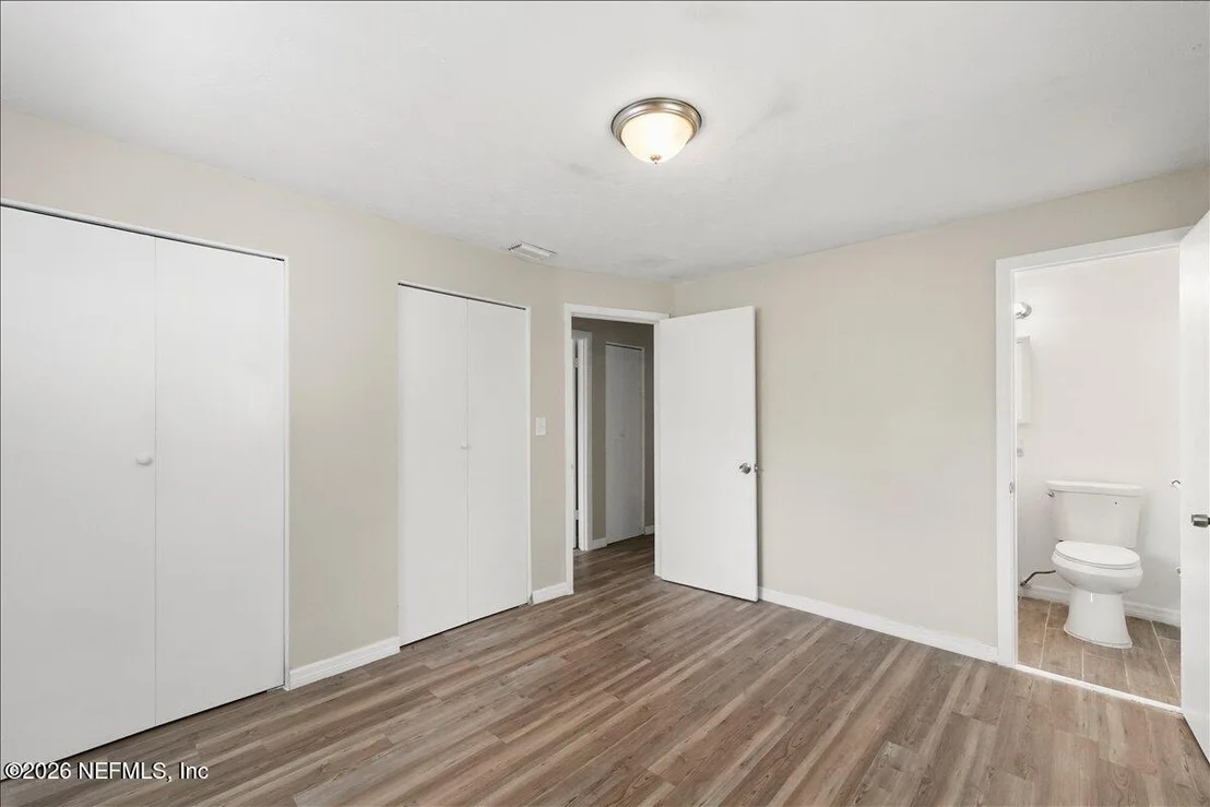 Photo of 215 EDSON Drive