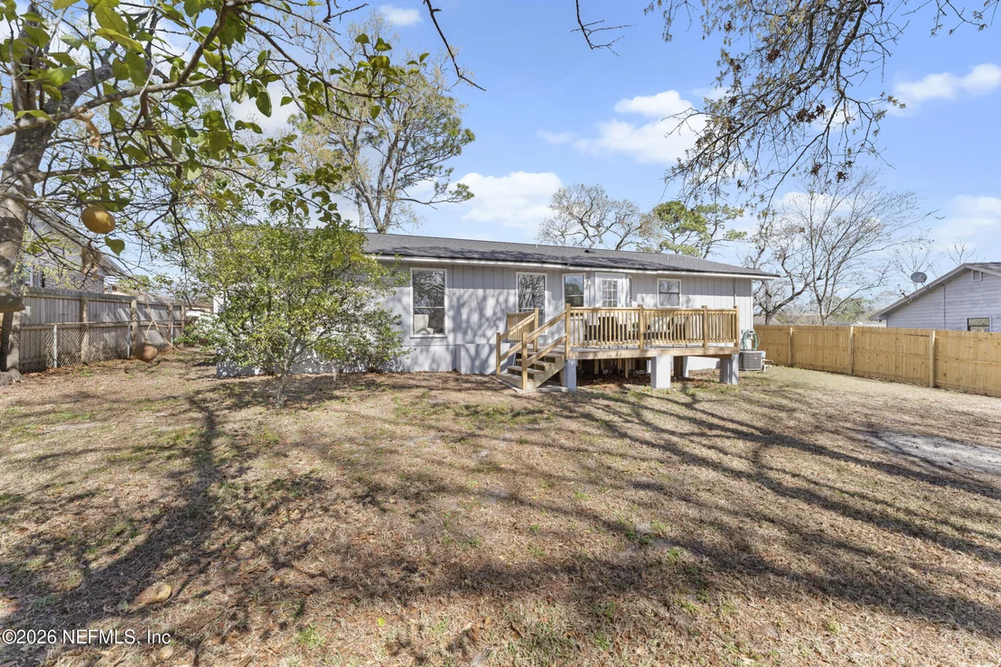 Photo of 11546 BROAD LEAF Drive