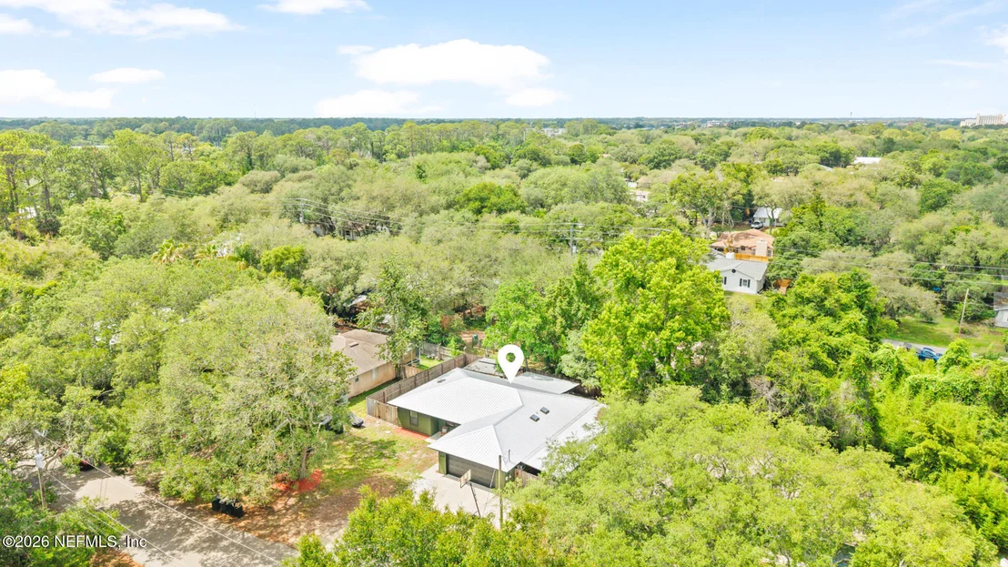 Photo of 111 SWALLOW Road