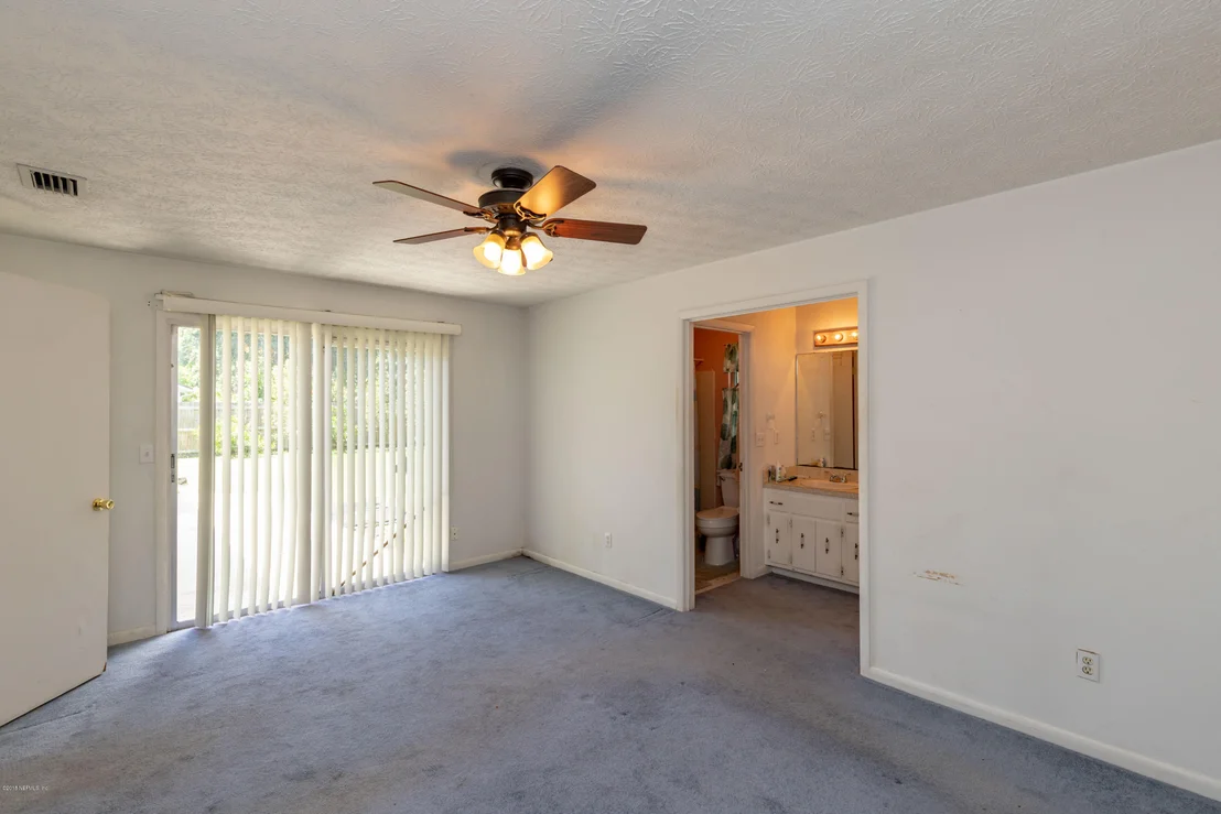 Photo of 184 DEBARRY Avenue