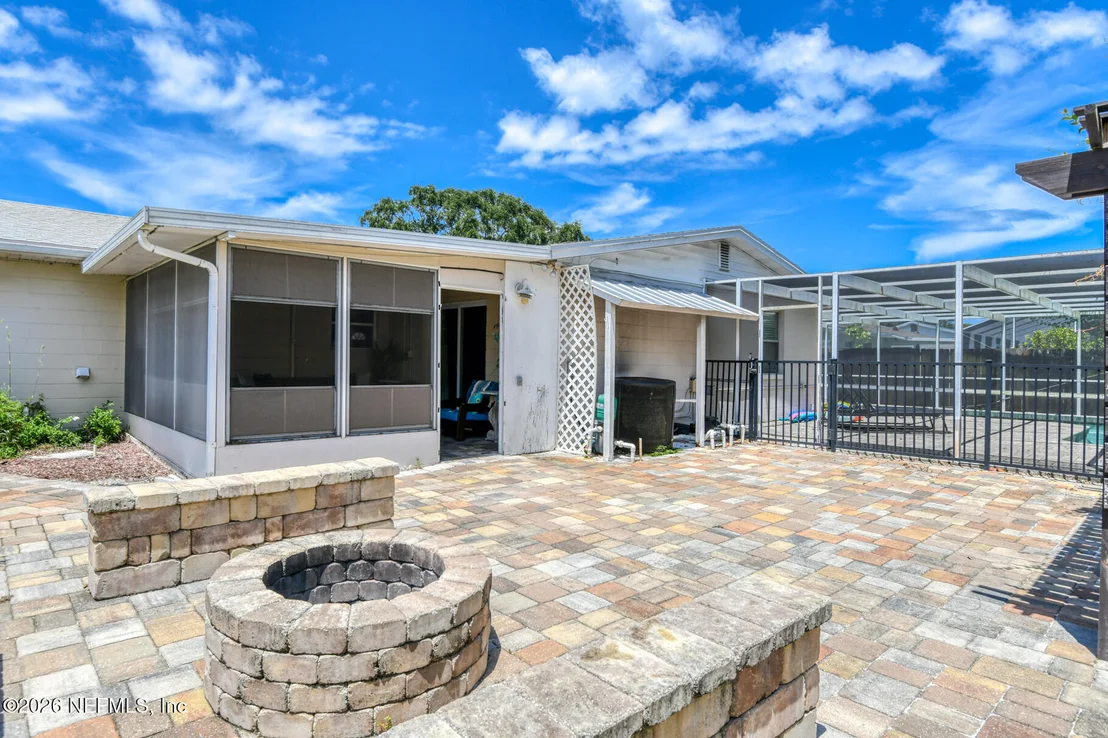 Photo of 15 SEA PARK Drive