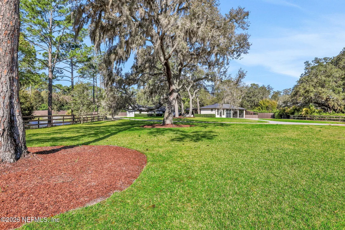 Photo of 532 MOONSHINE Drive