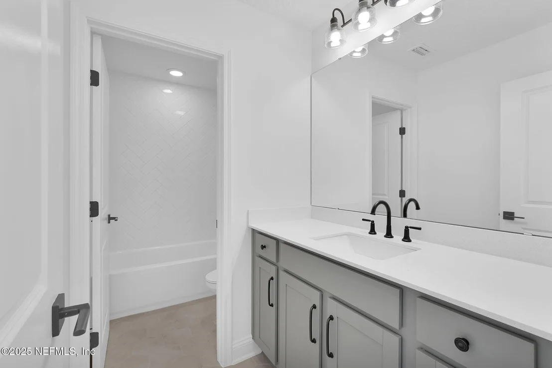 Photo of 299 REFLECTIONS Avenue