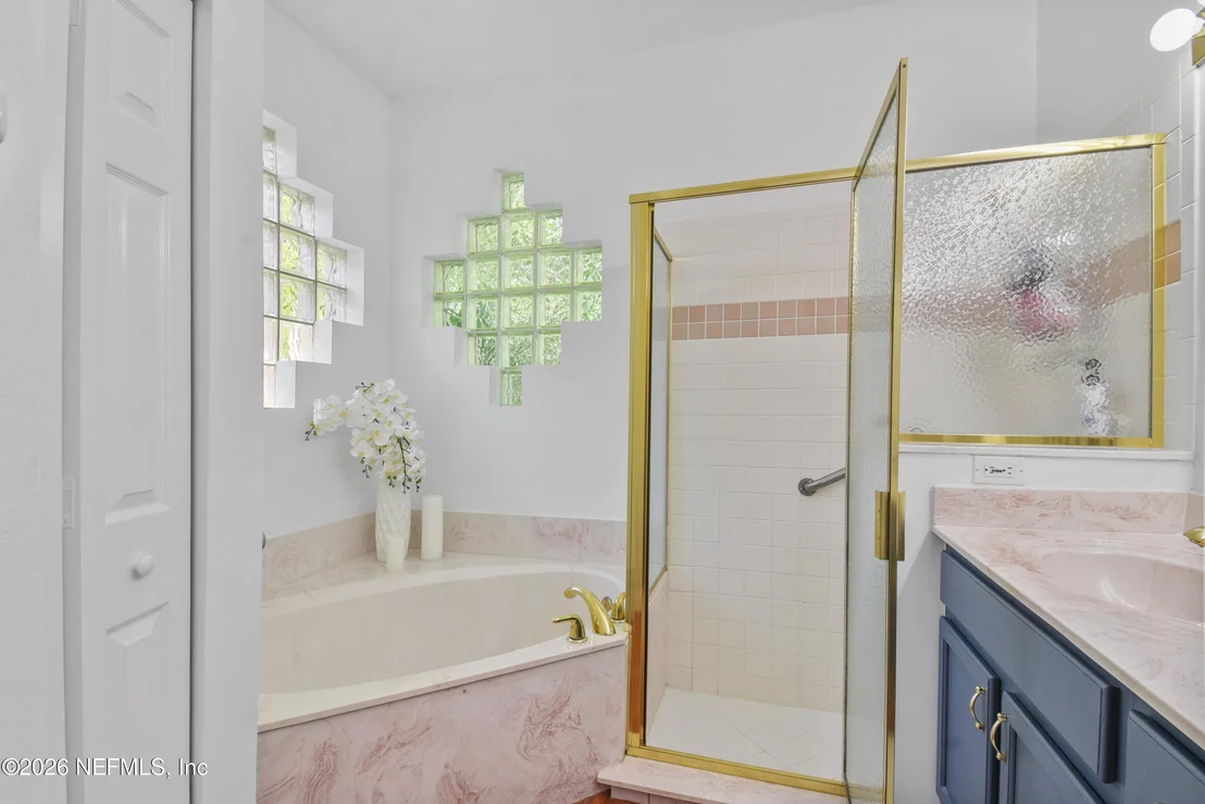 Photo of 561 BOXWOOD Place