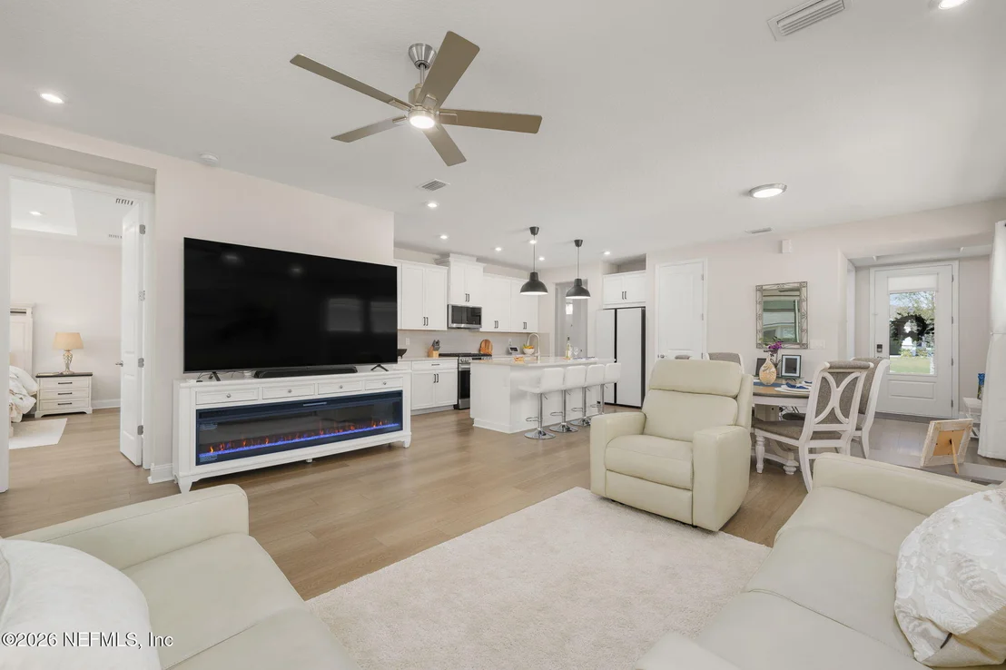 Photo of 403 LADYSLIPPER Drive