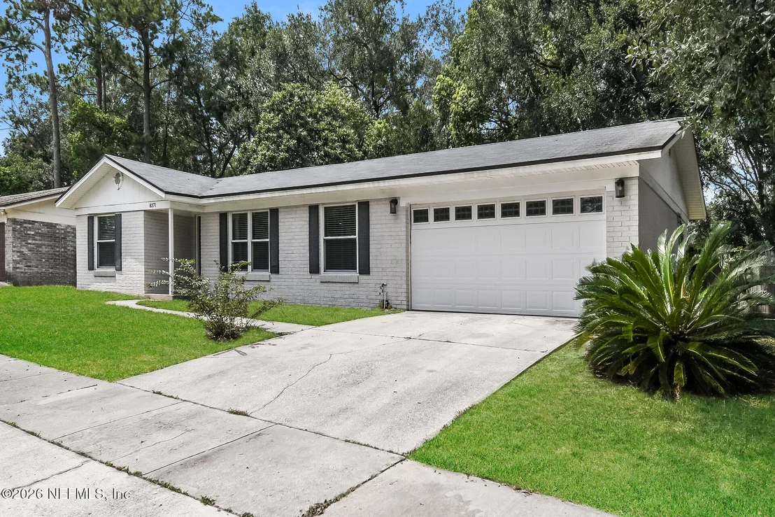Photo of 8371 POINTER Drive N