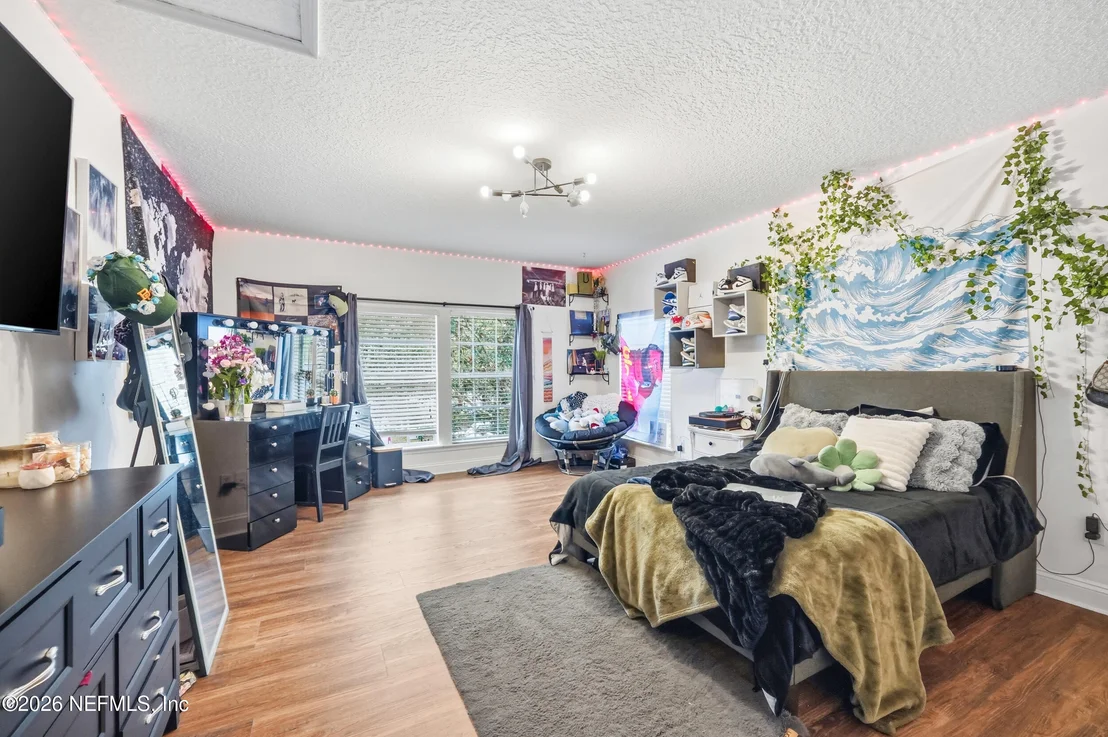 Photo of 1155 EAGLE POINT Drive