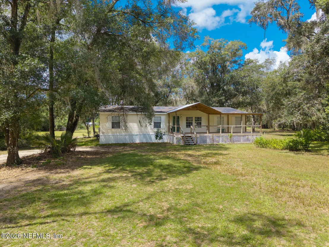 Photo of 101 W STRICKLAND Road