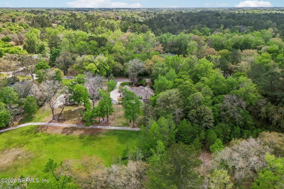 Photo of 2810 RAVINES Road