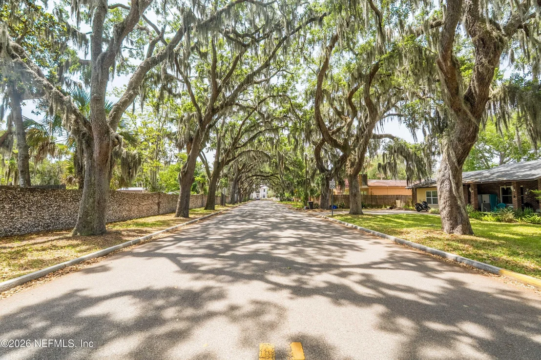 Photo of 17 DUFFERIN Street