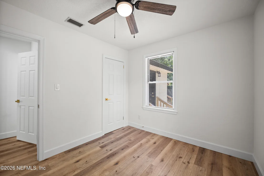 Photo of 4560 CRESCENT Street