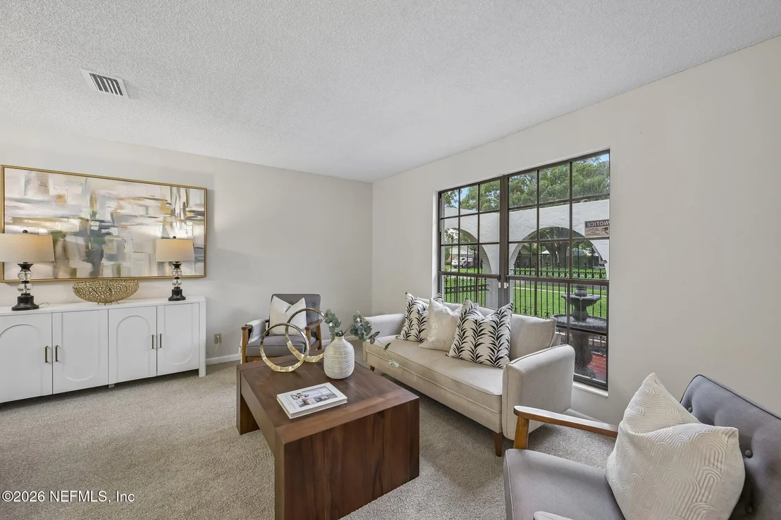 Photo of 200 DEBARRY Avenue