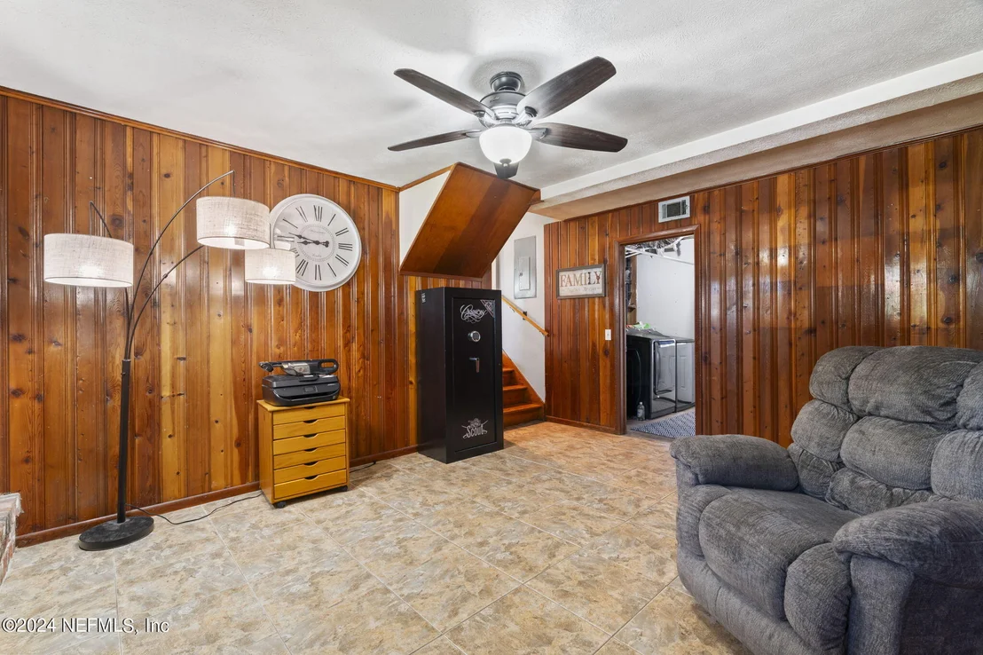 Photo of 10274 JOLYNN Road