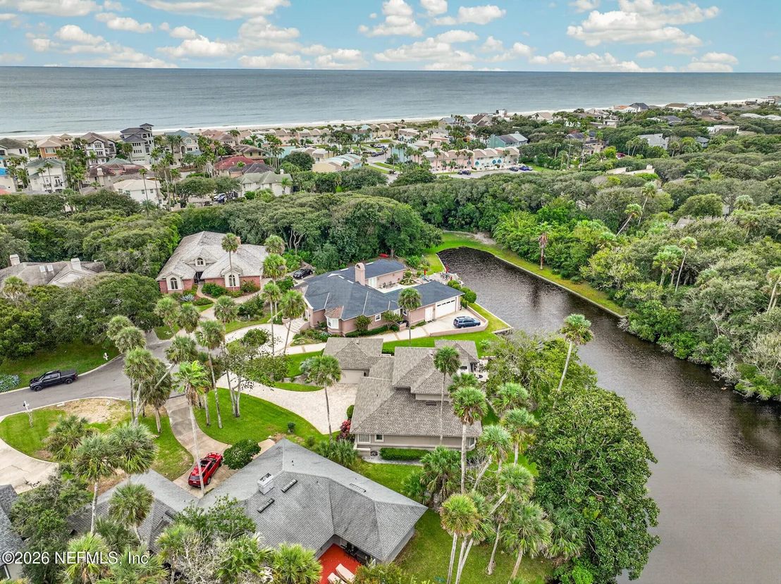 Photo of 2206 LAUGHING GULL Circle