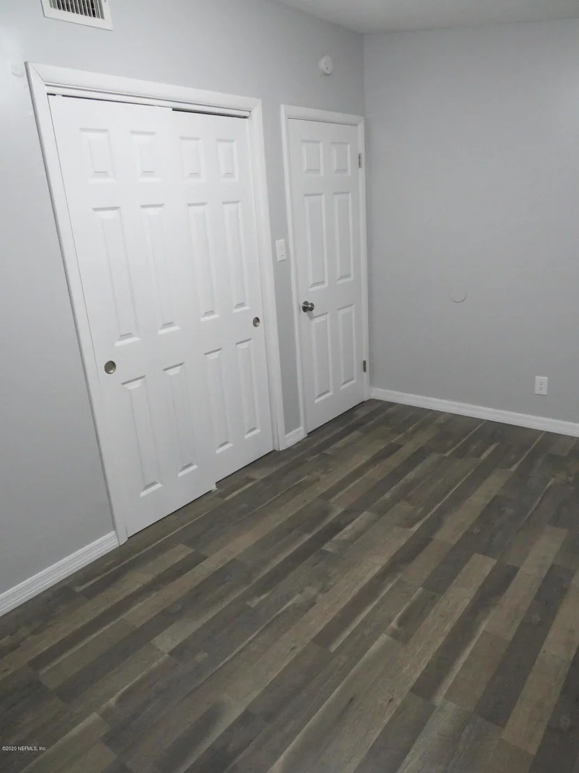 Photo of 1712 ST CLAIR Street