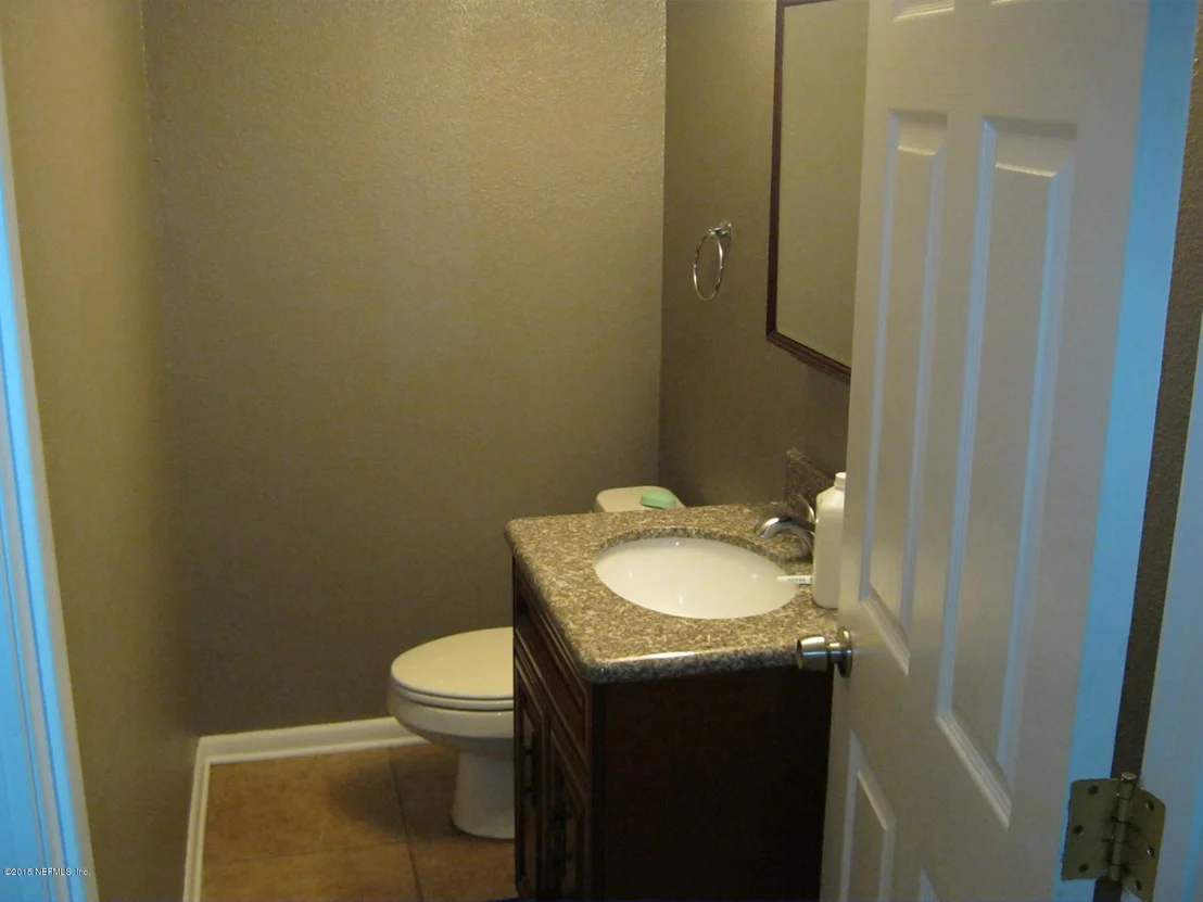 Photo of 4215 FOREST Boulevard
