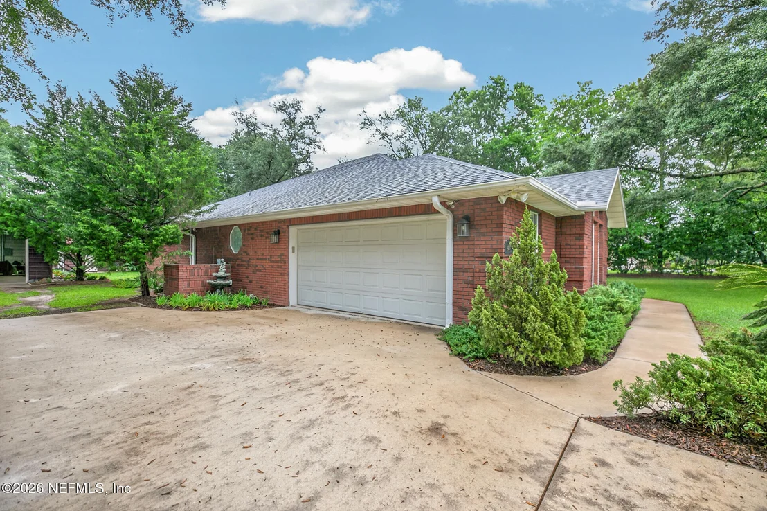 Photo of 4237 RAINTREE Drive