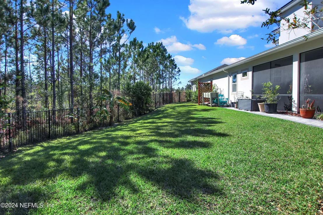 Photo of 10152 SILVERBROOK Trail