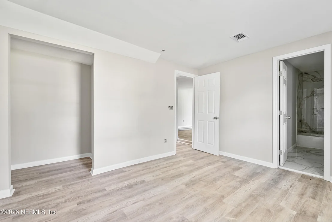 Photo of 5764 HECKSCHER Drive