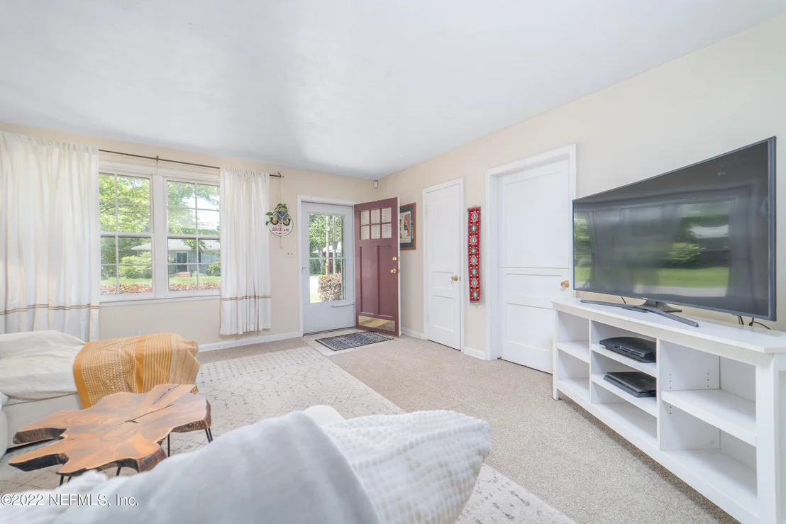 Photo of 4810 SEFA Circle N