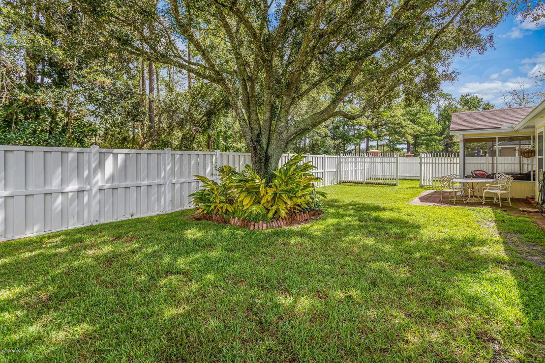 Photo of 285 CLOVER Court