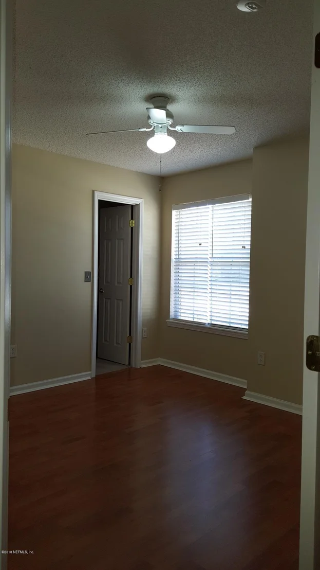 Photo of 8741 REDLEAF Court