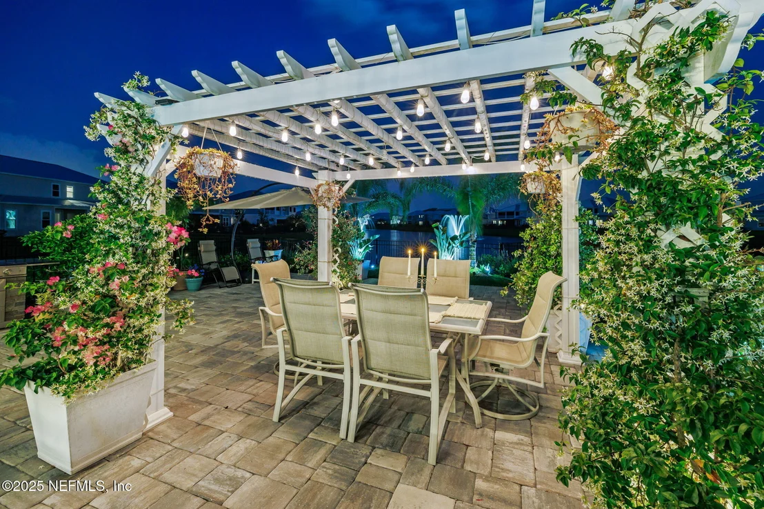 Photo of 560 RUM RUNNER Way