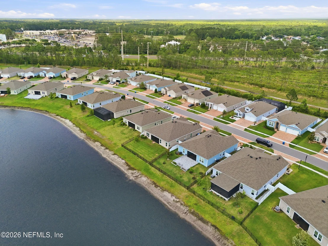Photo of 392 BRYBAR Drive