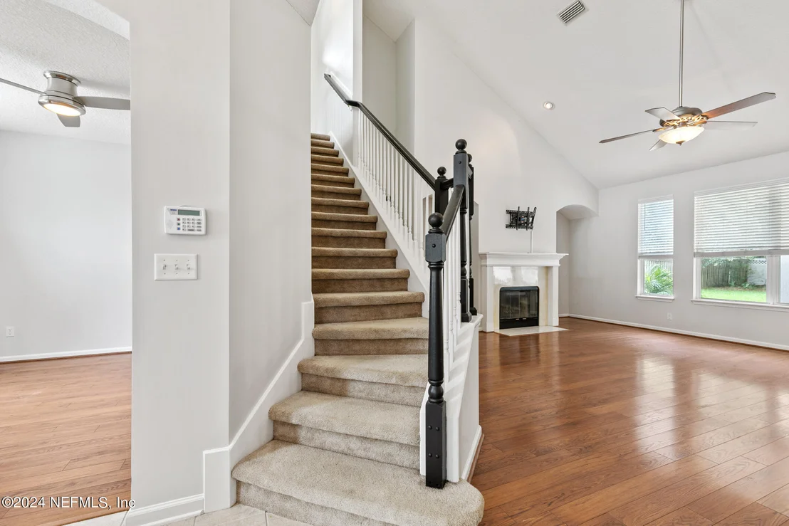Photo of 4120 LONICERA Loop