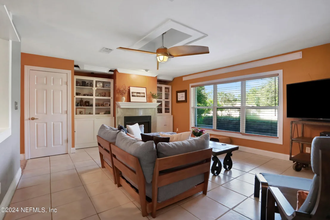 Photo of 6468 RIVER POINT Drive