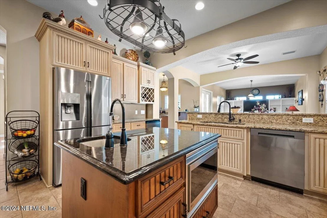 Photo of 34420 DAYBREAK Drive