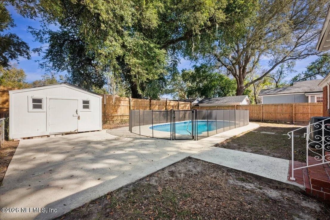 Photo of 1639 PARRISH Place